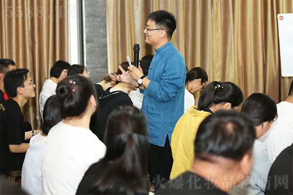 登老君山,學(xué)國學(xué)文化! 登老君山,學(xué)國學(xué)文化!